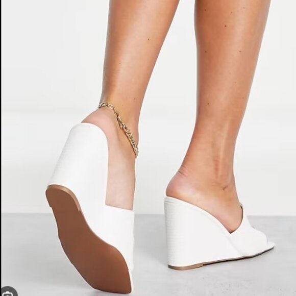 NWOT Asos White Wedges - Picture 2 of 6